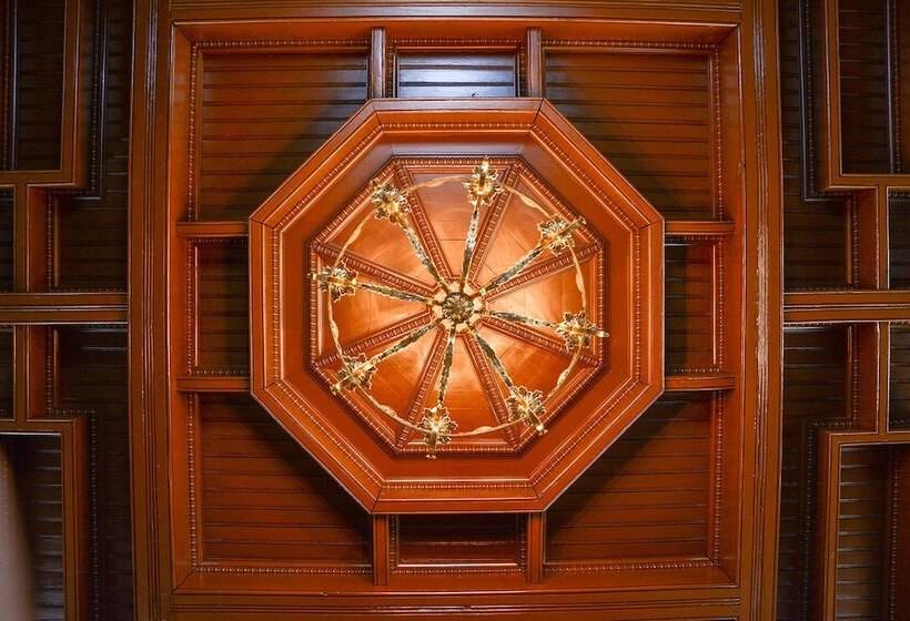 The Towers Bed & Breakfast