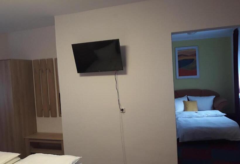 ベッドアンドブレックファースト Luca