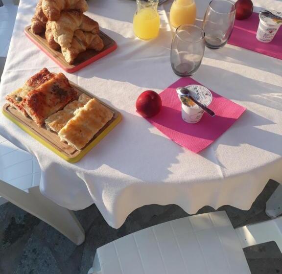 مبيت وإفطار Taverna Del Dolmen
