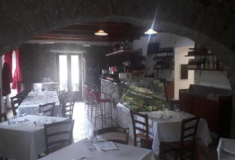 مبيت وإفطار Taverna Del Dolmen