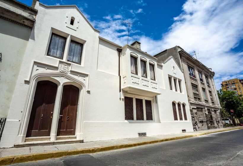 Bento Hostel   Adults Only