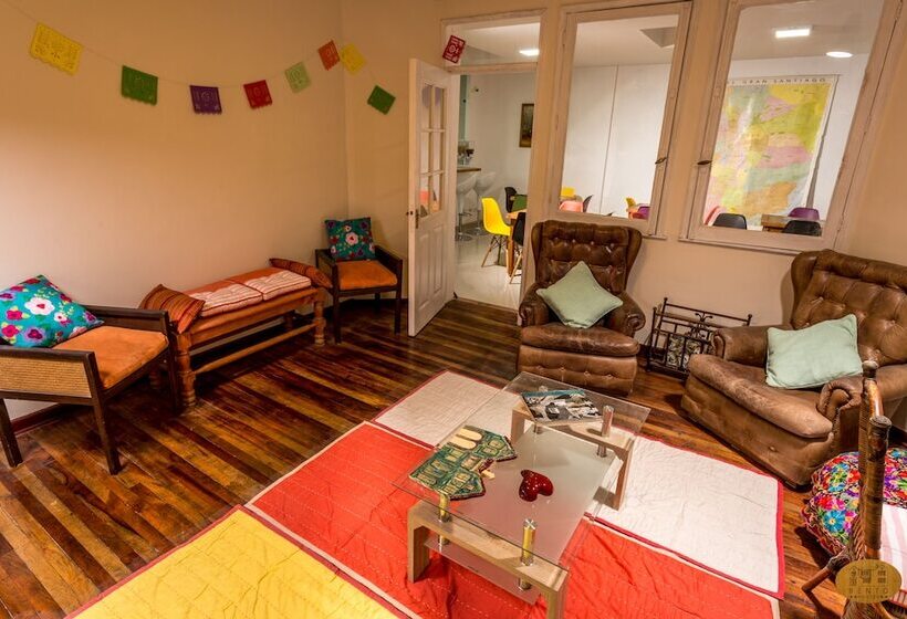 Bento Hostel   Adults Only