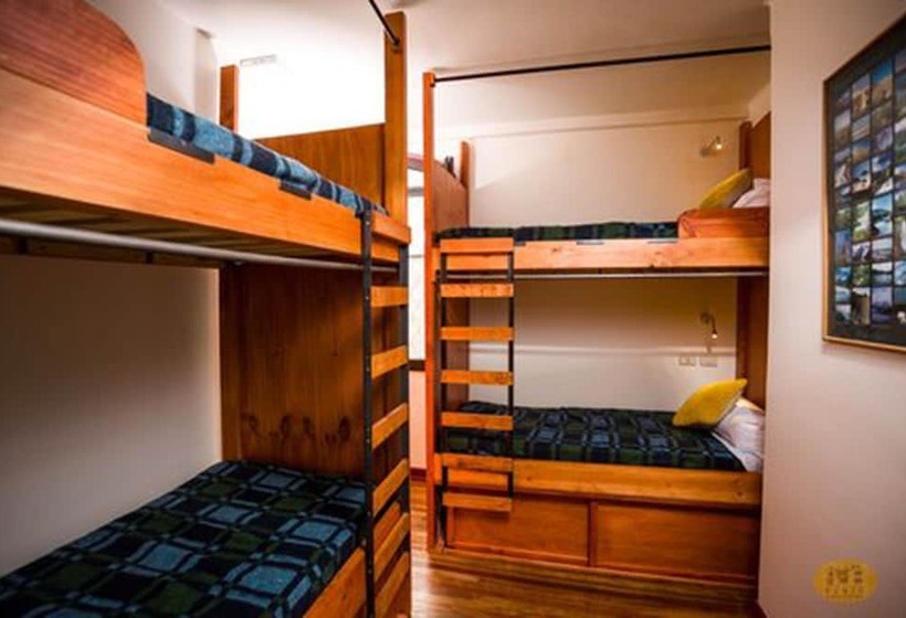 Bento Hostel   Adults Only