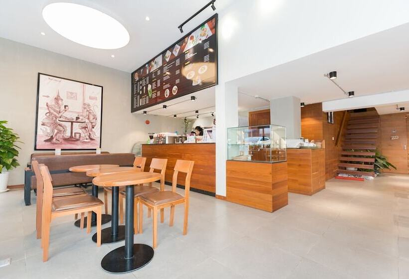 בית מלון כפרי 7 Days Premium