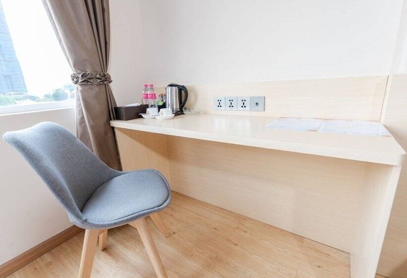 בית מלון כפרי 7 Days Premium