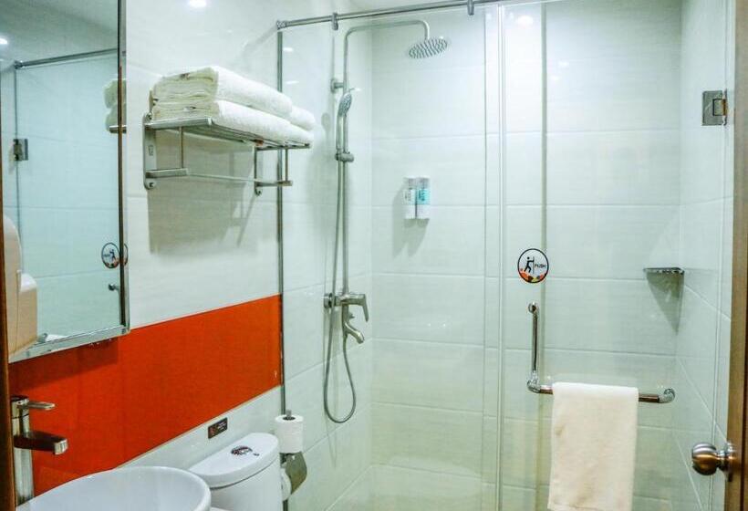 בית מלון כפרי 7 Days Premium