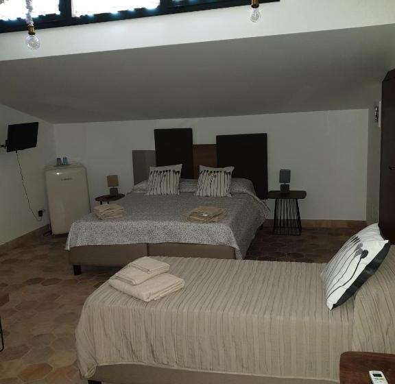 Отель Agriturismo Agliastro