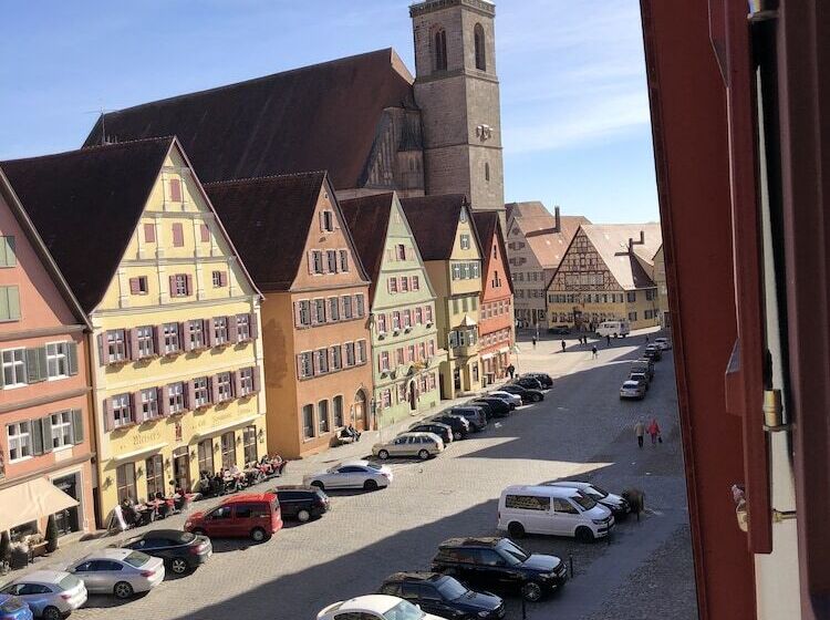 Altstadtmittehotel Sonne