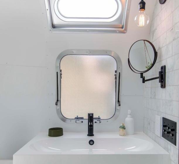 בית מלון כפרי Autocamp Yosemite