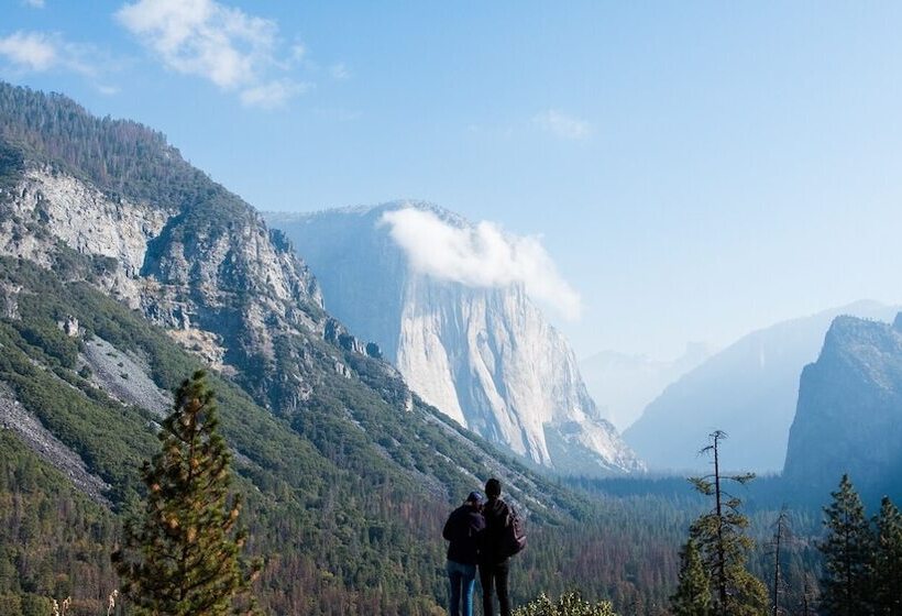 בית מלון כפרי Autocamp Yosemite