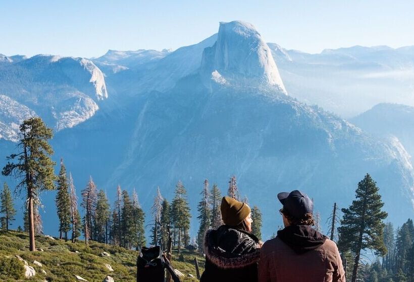 בית מלון כפרי Autocamp Yosemite