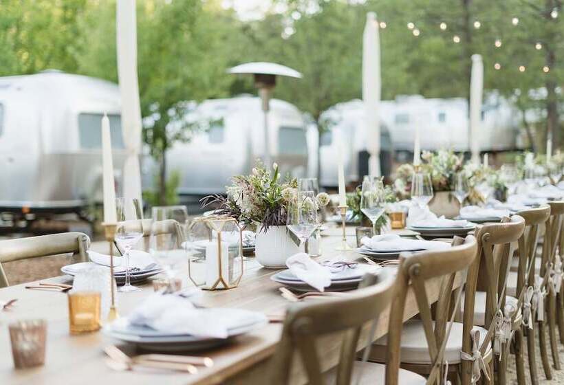 בית מלון כפרי Autocamp Yosemite