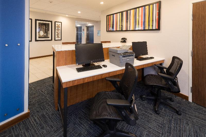 ホテル Holiday Inn Express & Suites   Auburn, An Ihg