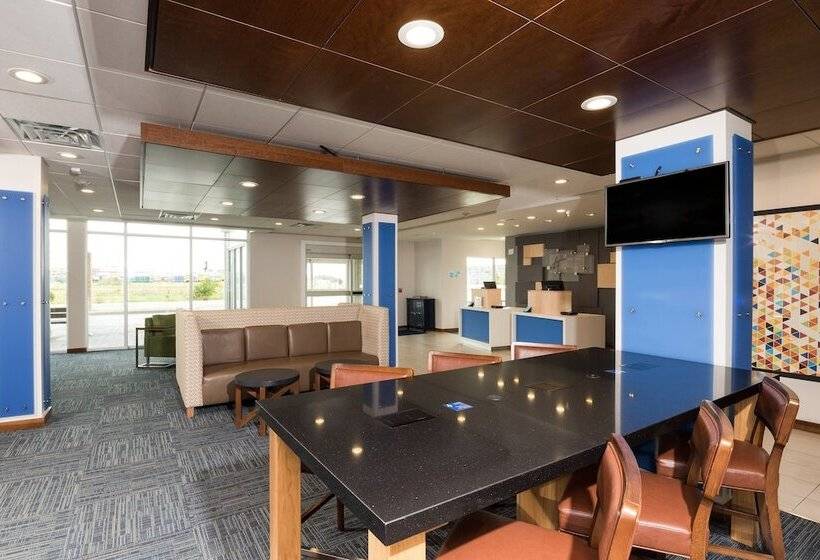 ホテル Holiday Inn Express & Suites   Auburn, An Ihg