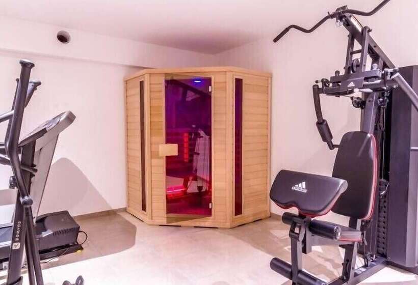 בית מלון כפרי Manava