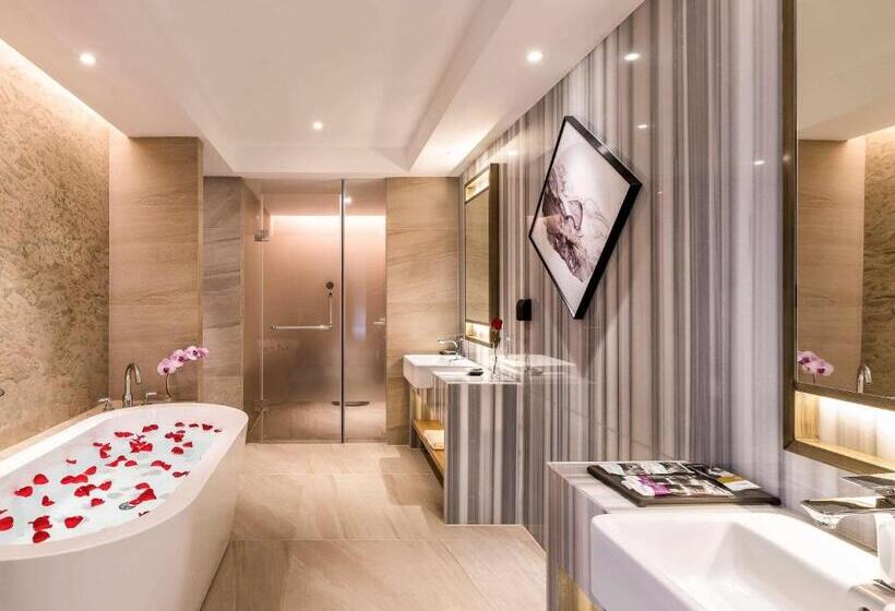 בית מלון כפרי Mercure Chengdu Huapaifang