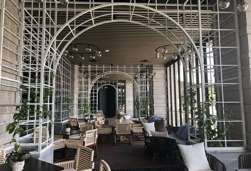 Отель Prince Times