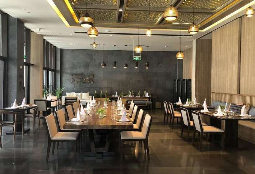 Отель Prince Times