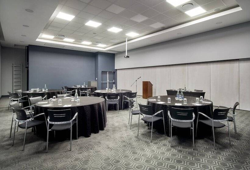 Protea Hotel By Marriott Pretoria Loftus Park