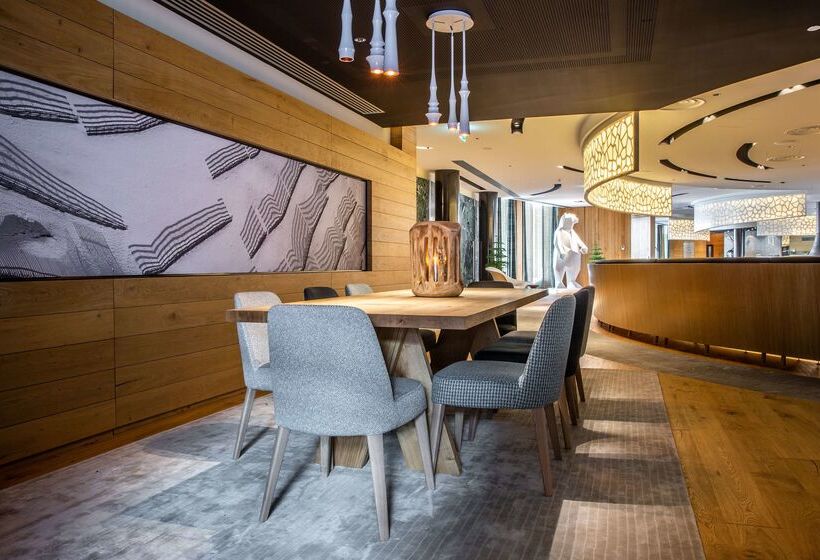 Radisson Blu Hotel Reussen, Andermatt