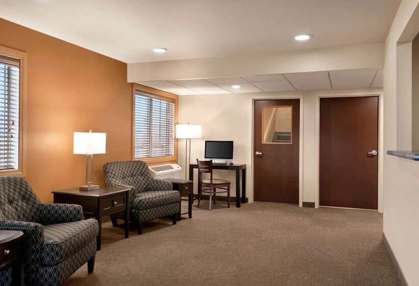 فندق Travelodge By Wyndham Pincher Creek