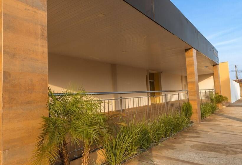 בית מלון כפרי Vila Real