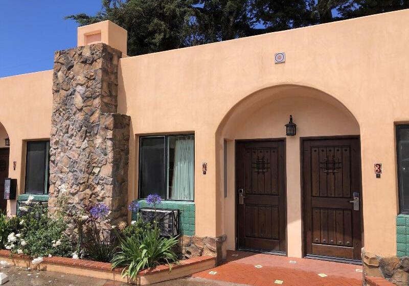 ユースホステル Casa Del Sol