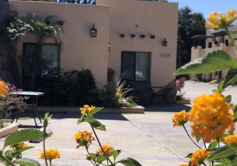 ユースホステル Casa Del Sol