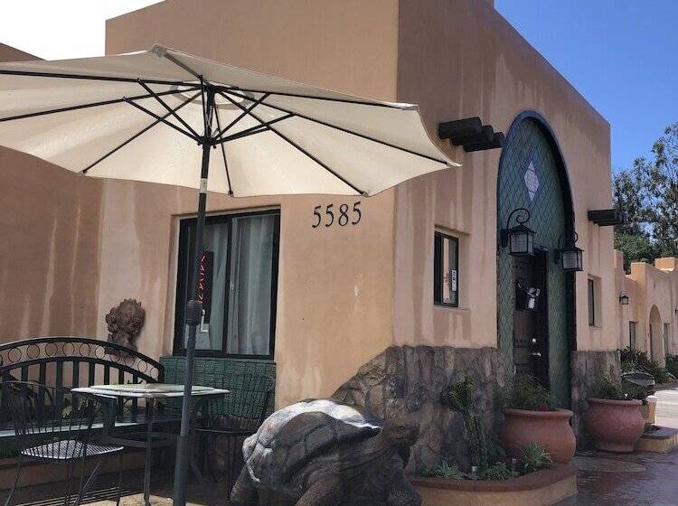 ユースホステル Casa Del Sol