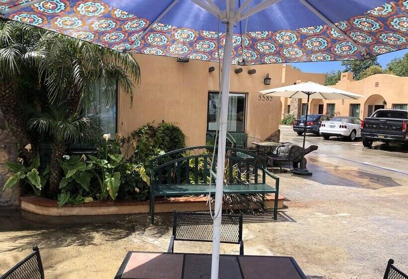 ユースホステル Casa Del Sol