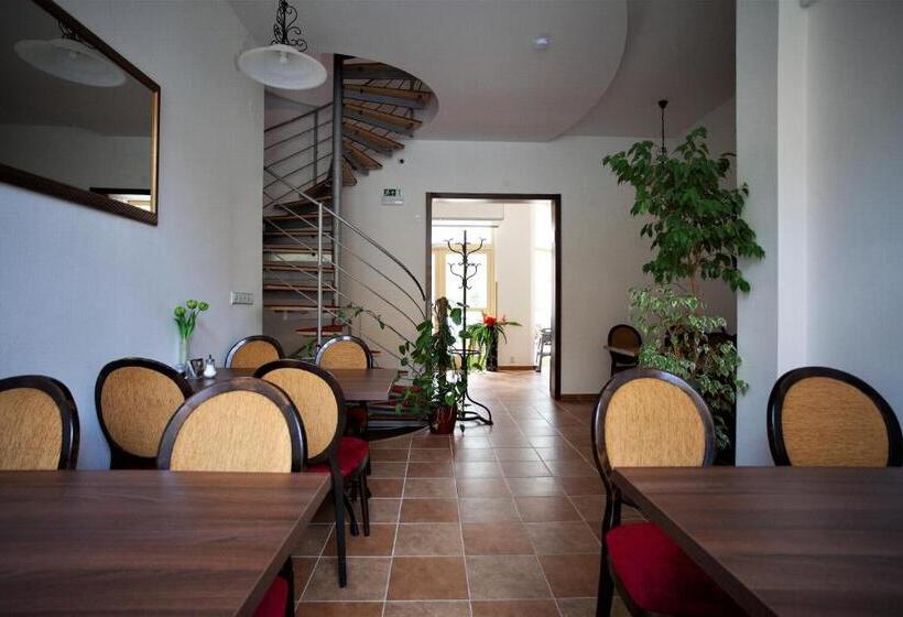 هاستل Penzion U Pidly