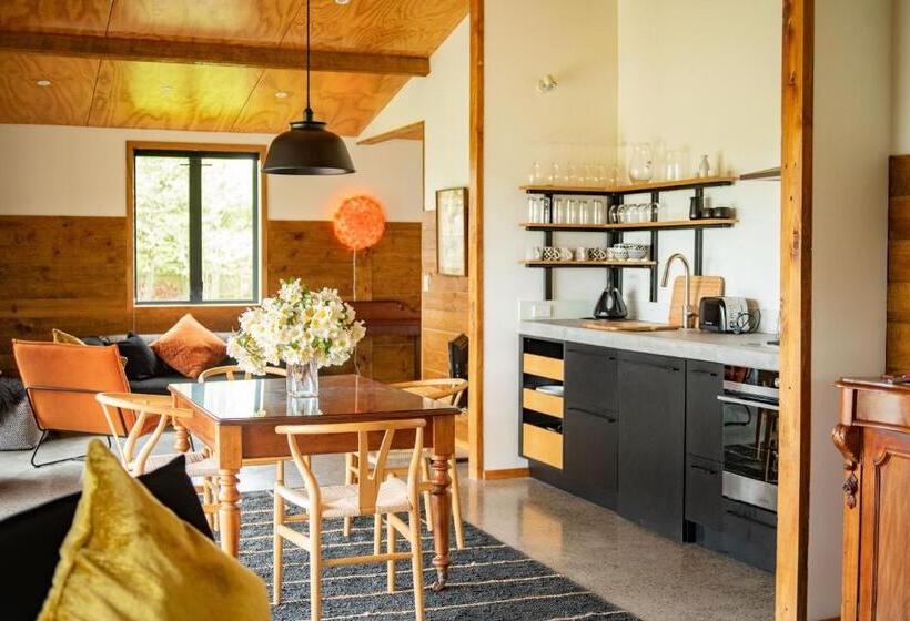 مبيت وإفطار River Road Retreat