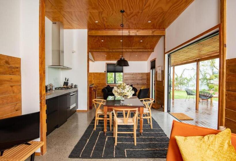 مبيت وإفطار River Road Retreat