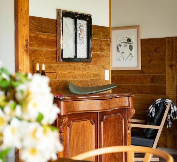 مبيت وإفطار River Road Retreat