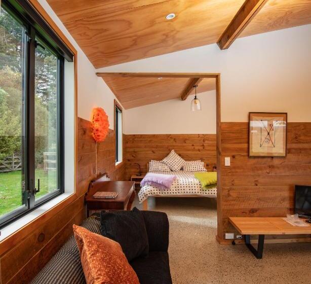 مبيت وإفطار River Road Retreat