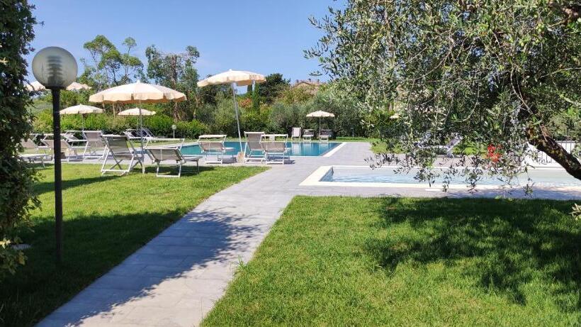 فندق Agriturismo Santa Cristina