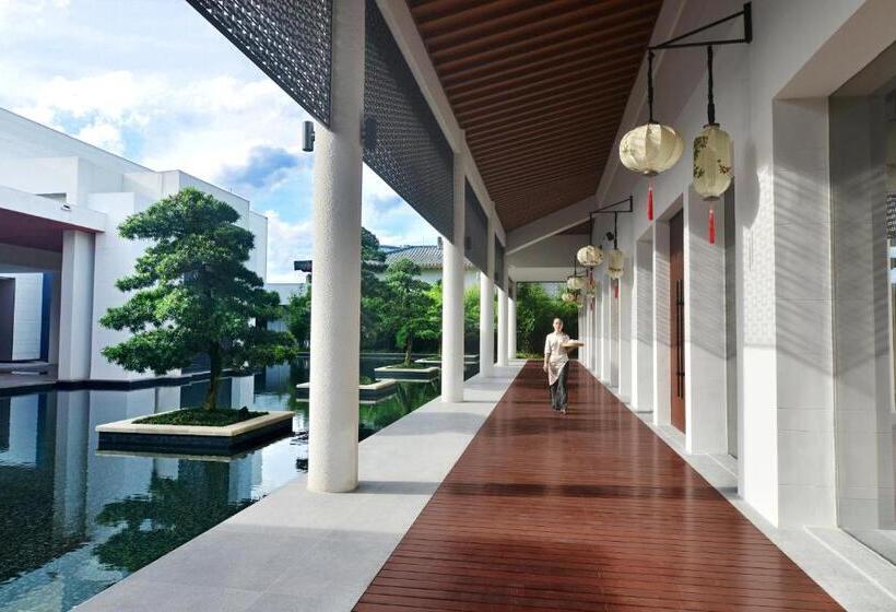 בית מלון כפרי Capella Tufu Bay, Hainan