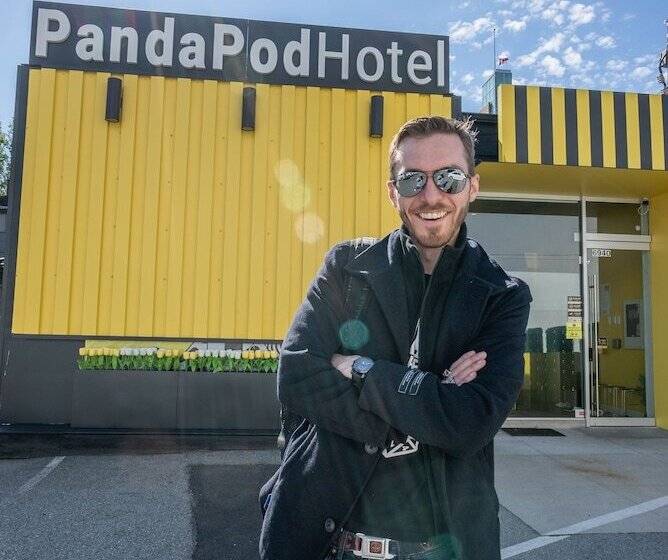Kapselhotel Panda Pod