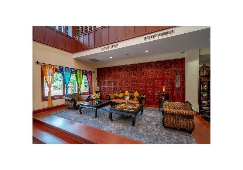 Отель De La Renaissance