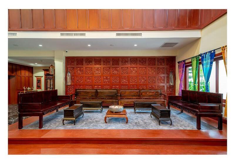 Отель De La Renaissance