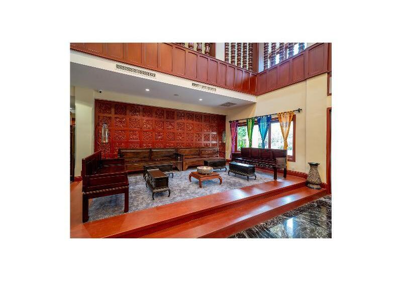 Отель De La Renaissance