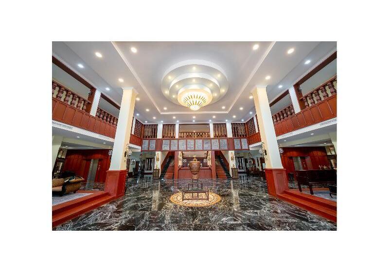 Отель De La Renaissance