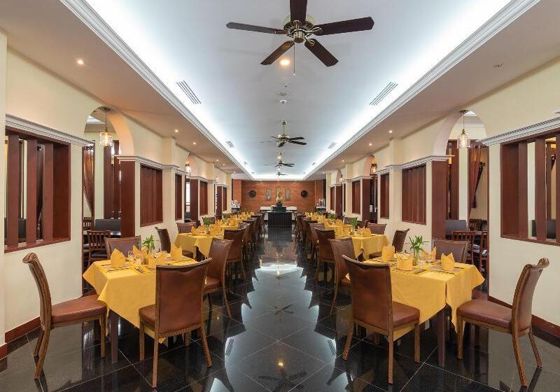 Отель De La Renaissance