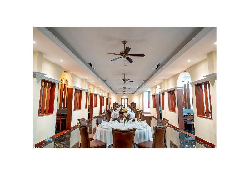 Отель De La Renaissance