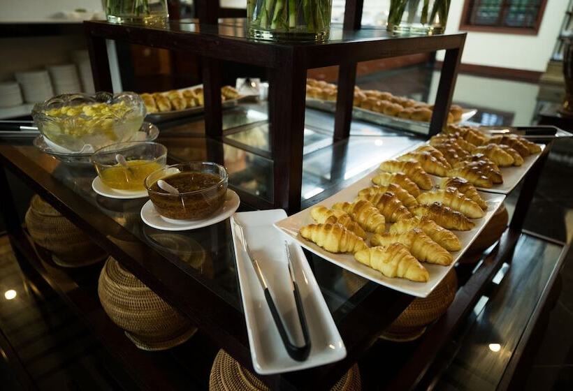 Отель De La Renaissance