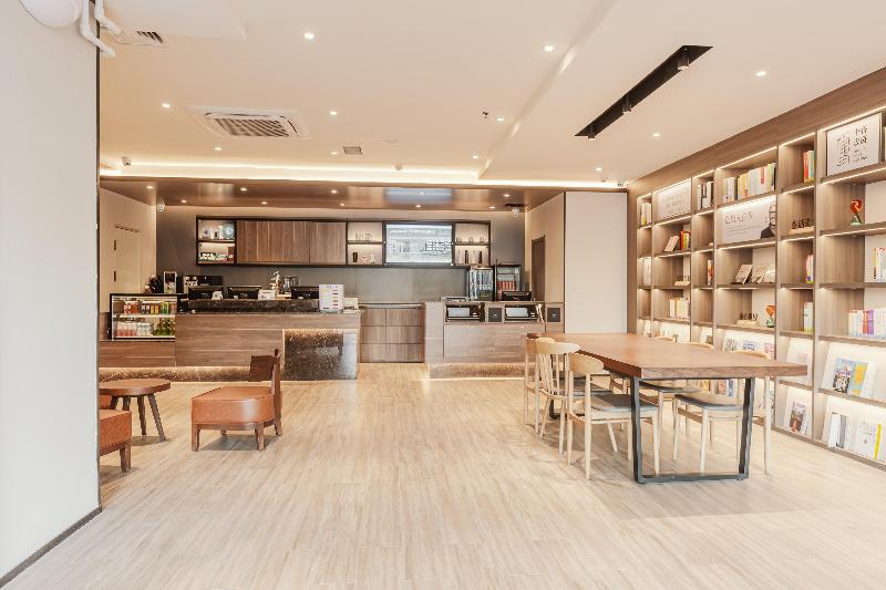 ホテル Hanting Changchun Hongqi Street Wanda