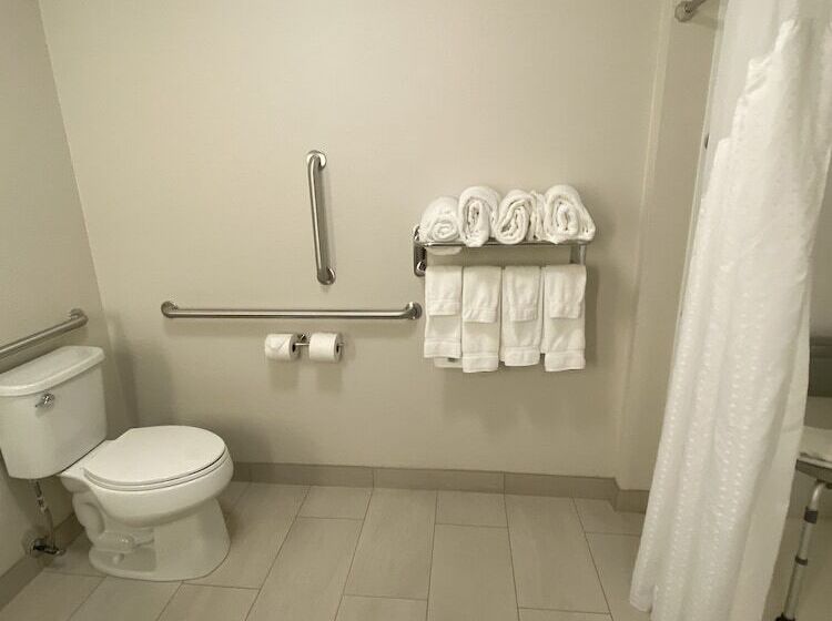 ホテル Holiday Inn Express & Suites Junction, An Ihg