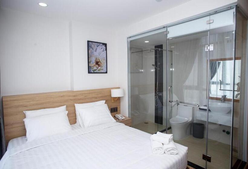 هتل Lily Apartment