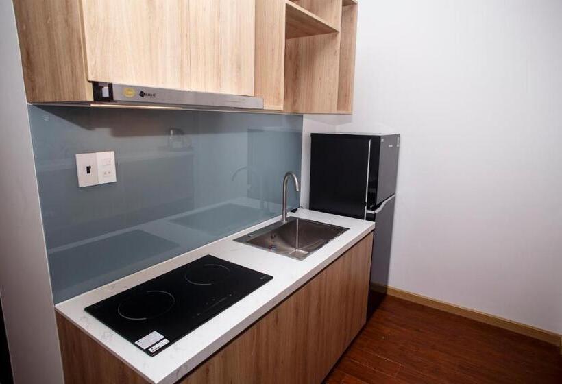 هتل Lily Apartment