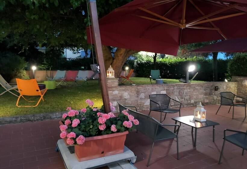 ホテル Locanda Giustini